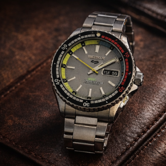 Seiko 5 Sport HUF Valeur boutique : 550€  Style sportif iconique, inclus dans l’abonnement